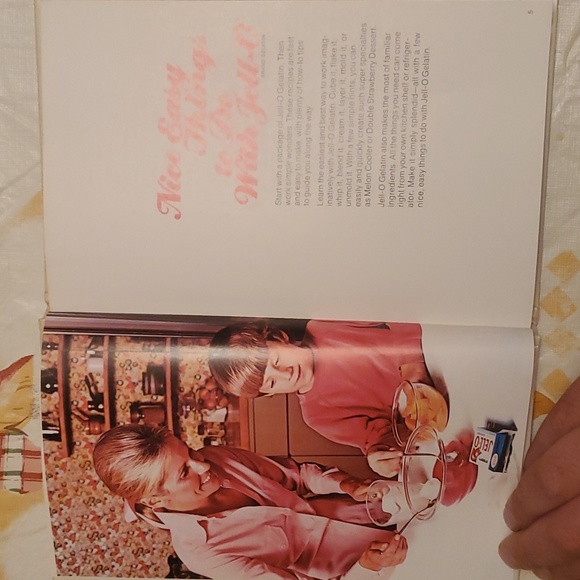 2/$8 📚 1974 The New Joys of Jell-O Recipe Book - Picture 5 of 17